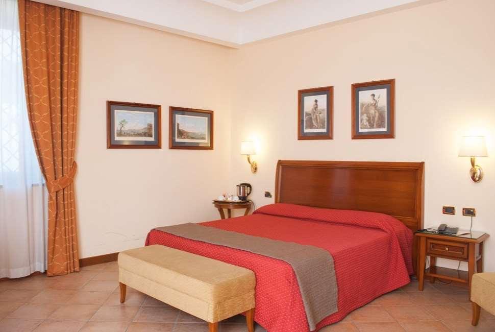 Le Cheminee Business Hotel