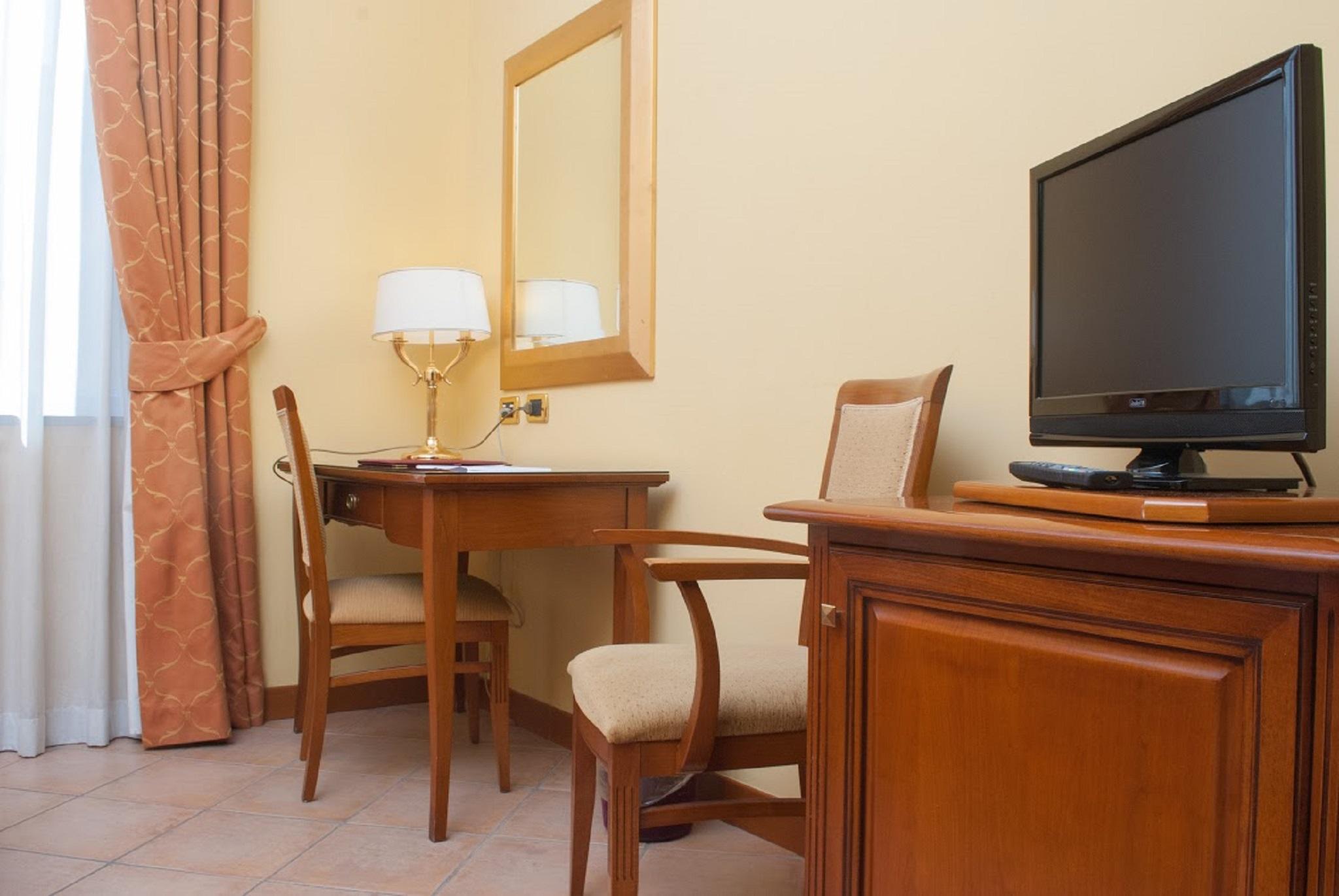 Le Cheminee Business Hotel