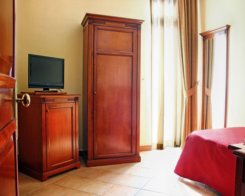Le Cheminee Business Hotel